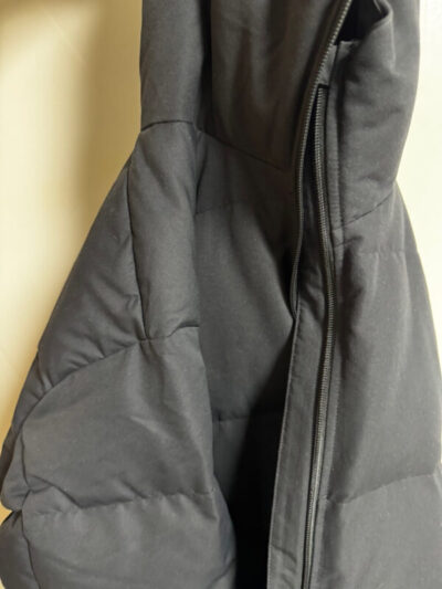 숨이 죽어 복구가 필요한 패딩 자켓 모습